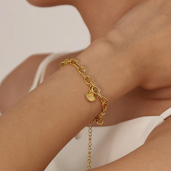 Gold-Plated Starfish & Seashell Charm Bracelet | Anti-Tarnish, Waterproof & Hypoallergenic
