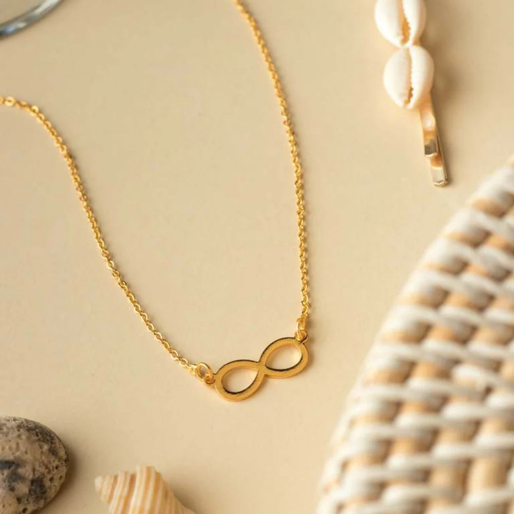 Minimal Infinity Pendant Necklace | 18K Gold-Plated