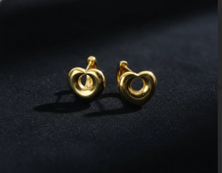 Classic Solid Heart Gold Stud Earrings