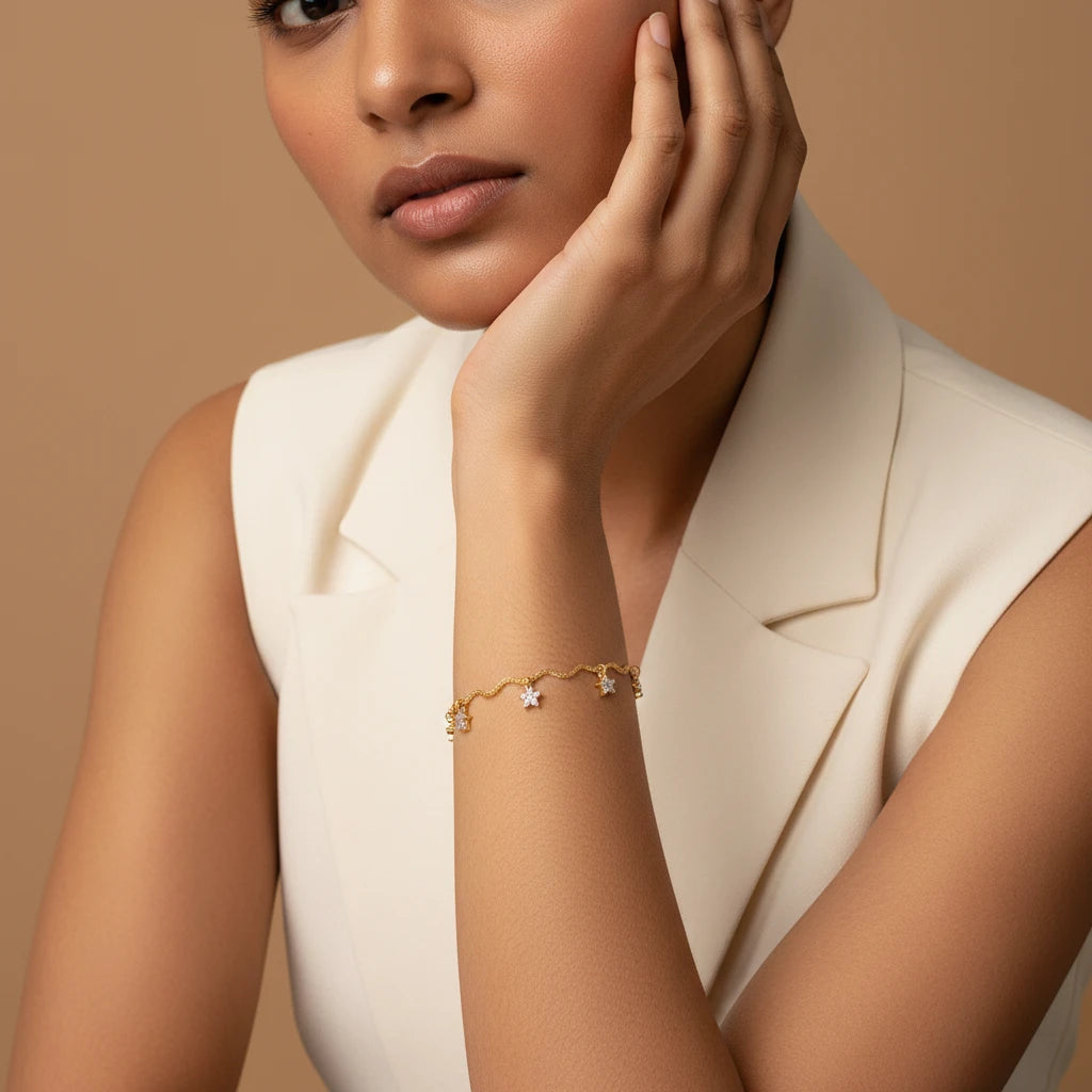 Starry Charm Wavy Gold Bracelet