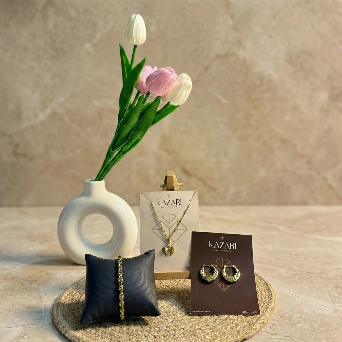 lavish gift hamper
