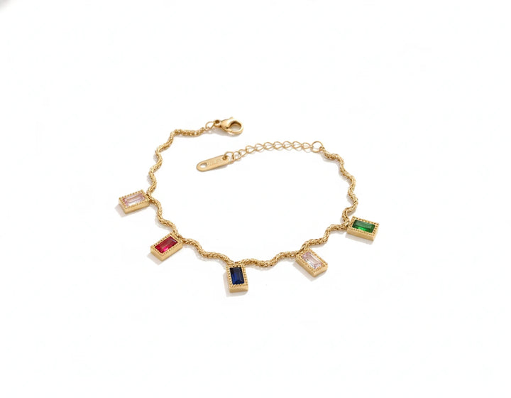 The royal wavy gold bracelet